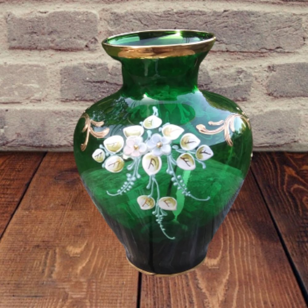 Murano Glass Made in Italy green bud vase hand painted enamel flowers 24kt gold